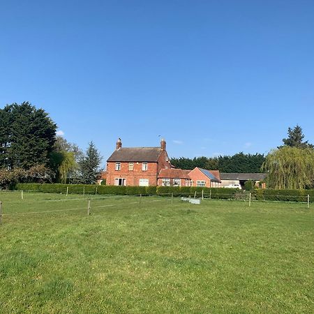 Wellbet Farm Hotel Swinderby Exterior photo