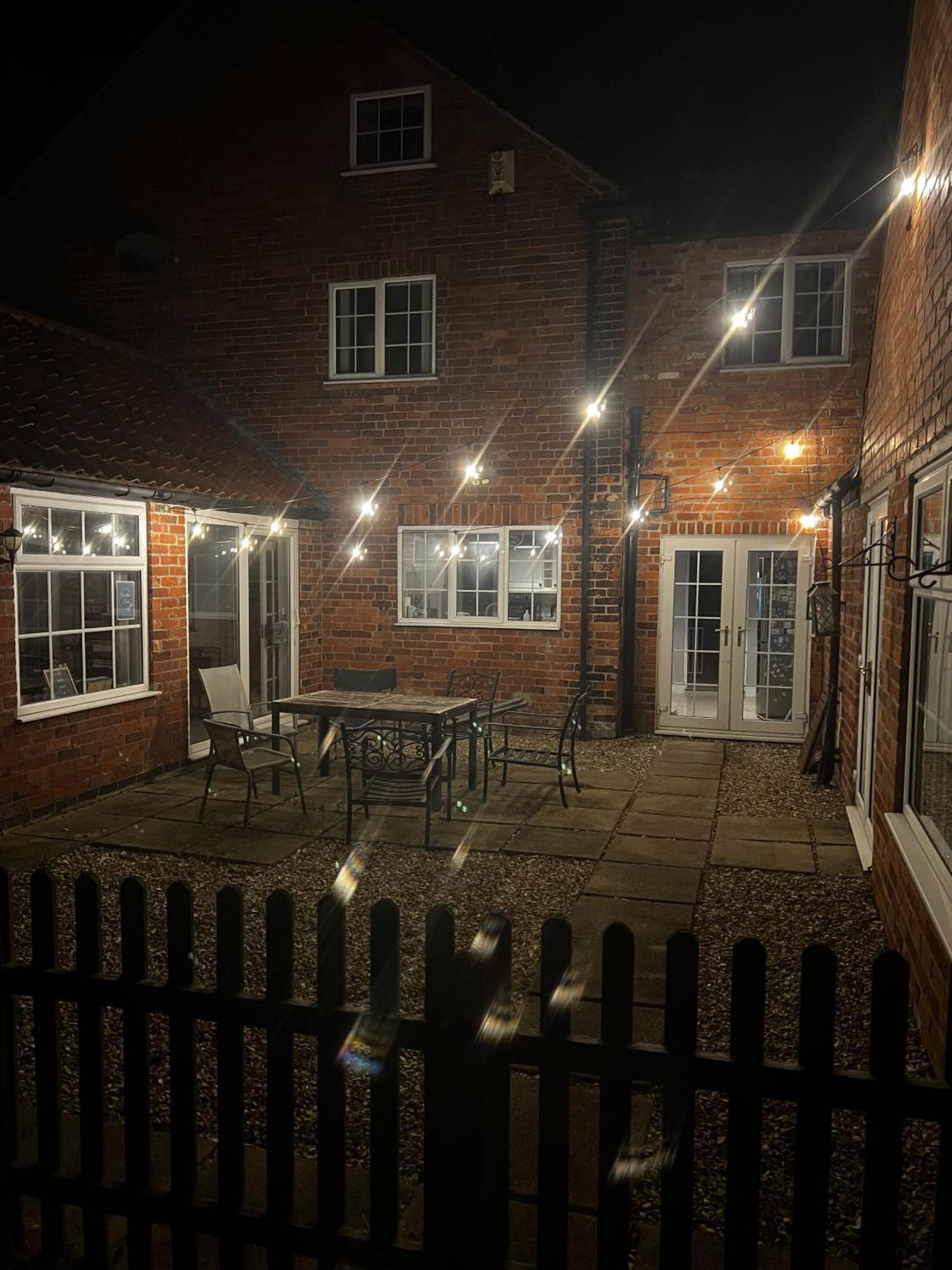 Wellbet Farm Hotel Swinderby Exterior photo